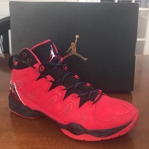 JORDAN MELO M10: “FIRE RED”